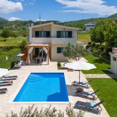VILLA ROKO with 4 bedrooms