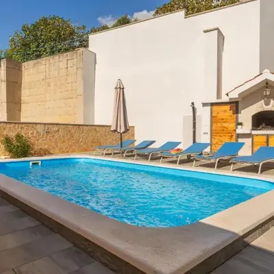Awesome Home In Makarska