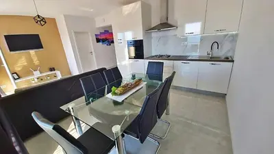 Kuhinja ili čajna kuhinja u objektu Apartments Zorica