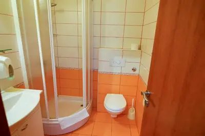 Kupaonica u objektu Dalmacija