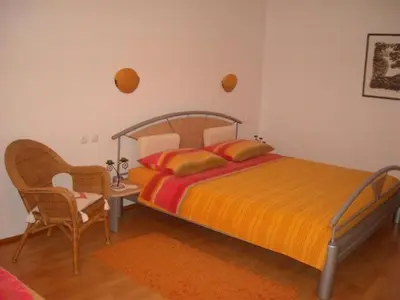 Krevet ili kreveti u jedinici u objektu Studio apartment in Bol with sea view, balcony, air conditioning, Wi-Fi (3417-3)
