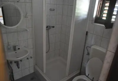 Kupaonica u objektu Apartments Var