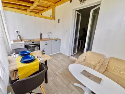 Kuhinja ili čajna kuhinja u objektu Apartments Marija