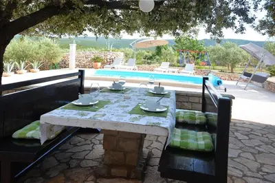 Bazen u objektu Holiday house in Pucišca with terrace, WiFi, washing machine (887-1) ili u blizini