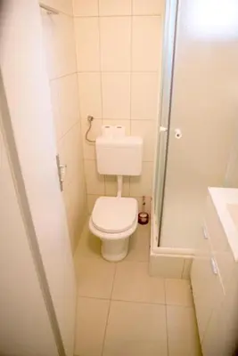 Kupaonica u objektu Apartmani Šantić