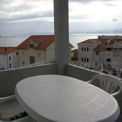 Apartment in Duce with sea view