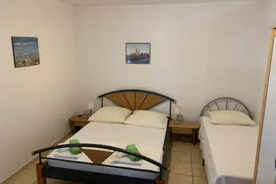 Tlocrt objekta Apartment 3 with pool and amazing sea view