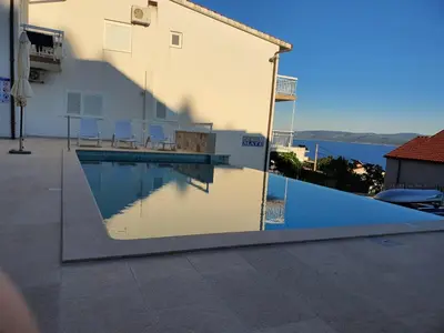 Tlocrt objekta Apartment 5 with pool and amazing sea view