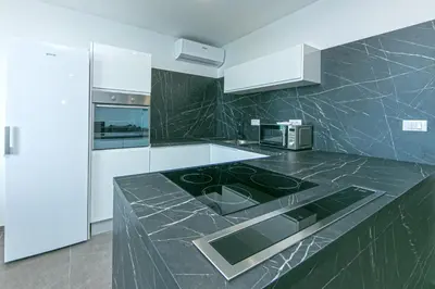 Kuhinja ili čajna kuhinja u objektu Sea House Resort