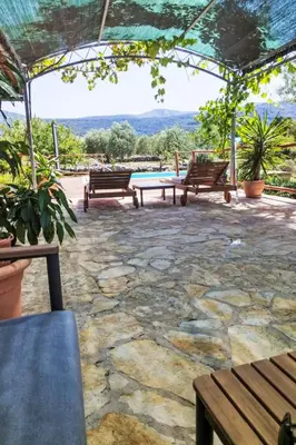 Pogled na planine ili pogled na planine iz vikendica