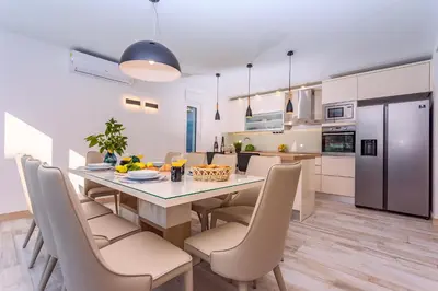 Kuhinja ili čajna kuhinja u objektu Villa Topaz