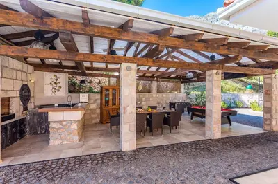 Popločani dio dvorišta ili vanjski dio objekta Villa Porto Mimice, 40sqm Heated Private Pool, 4 bedrooms, Sauna, Gym, Billiard