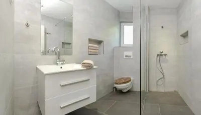 Kupaonica u objektu Sunny Biokovo Apartments