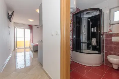 Kupaonica u objektu Studio apartments Zloic in Krvavica