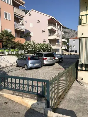 Zgrada u kojoj se nalazi apartman
