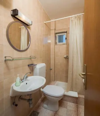 Kupaonica u objektu Apartments and rooms by the sea Duce - Omis - 18155