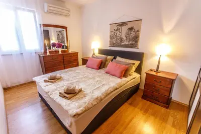 Krevet ili kreveti u jedinici u objektu Villa NONO Jure - Private Pool & Jacuzzi, Milna Brač