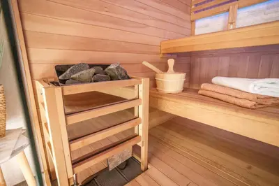 Krevet ili kreveti u jedinici u objektu Villa NONO Jure - Private Pool & Jacuzzi, Milna Brač