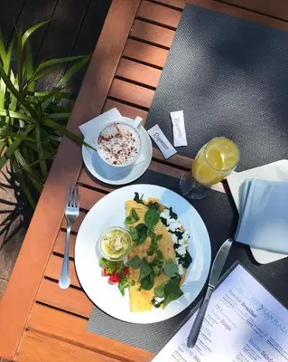 Hrana u resortu ili u blizini
