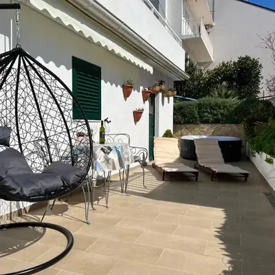 Queen Hvar Luxury Apartment Jacuzzi & Bikes