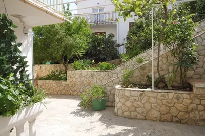Vrt u objektu Apartments with a parking space Hvar - 9658