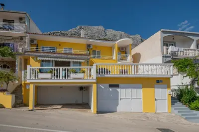 Pogled na planine ili pogled na planine iz apartmana