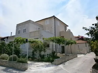 Zgrada u kojoj se nalazi apartman