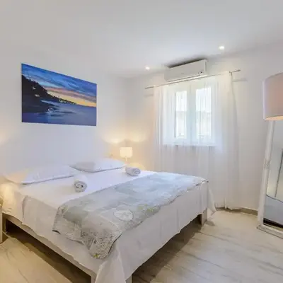 CITY VIEW APARTMENT
