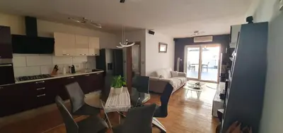 Kuhinja ili čajna kuhinja u objektu Apartmani Kvaternik - Stan Bol