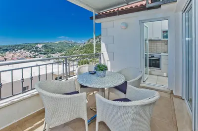 Balkon ili terasa u objektu Relaxing holiday sunset apartment