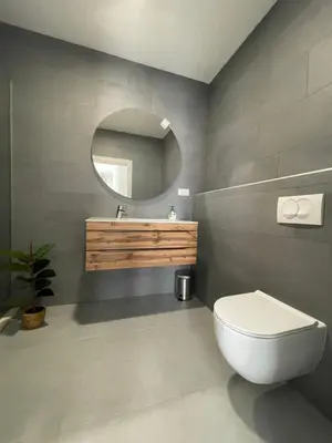 Kupaonica u objektu Exclusive 2 Bedroom Seafront Suite with jacuzzi