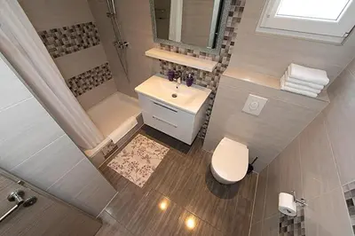 Kupaonica u objektu Apartmani “Karla”