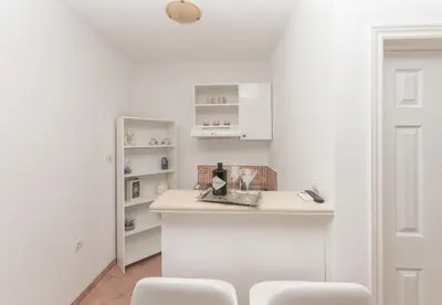 Kuhinja ili čajna kuhinja u objektu Škiljini dvori - Studio-apartman 3