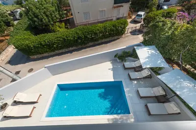 Bazen u objektu Holiday Home Lana ili u blizini