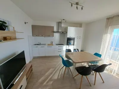 Kuhinja ili čajna kuhinja u objektu Apartman Leon
