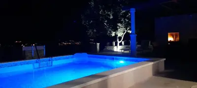 Bazen u objektu Villa Little Hill ili u blizini