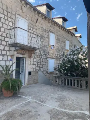 Zgrada u kojoj se nalazi apartman