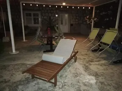 Tlocrt objekta Apartmani Stones Sutivan II