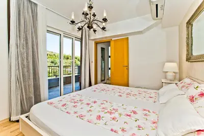 Krevet ili kreveti u jedinici u objektu ISLAND HVAR LUXE Holiday Villa Maslina with Beach