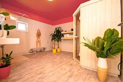 Tlocrt objekta Villa Caribic with 72sqm private pool, whirlpool, sauna, outdoor lounge area