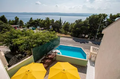 Bazen u objektu Apartments Mirko ili u blizini