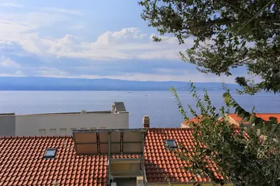 Tlocrt objekta Apartments by the sea Mali Rat, Omis - 18485