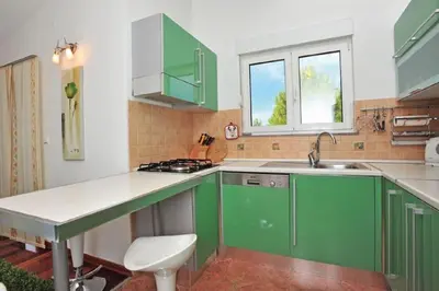Kuhinja ili čajna kuhinja u objektu Luxury villa Liberta near Split, private pool