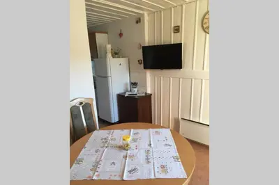 TV i/ili zabavni centar u objektu Apartman Knezovic