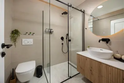 Kupaonica u objektu Luxury Villa Lovric with private heated pool, Jacuzzi, Sauna and private tavern