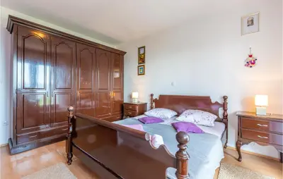 Krevet ili kreveti u jedinici u objektu Gorgeous Apartment In Duce With Wifi