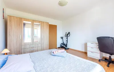 Krevet ili kreveti u jedinici u objektu Gorgeous Apartment In Duce With Wifi