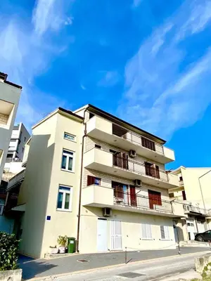 Zgrada u kojoj se nalazi apartman