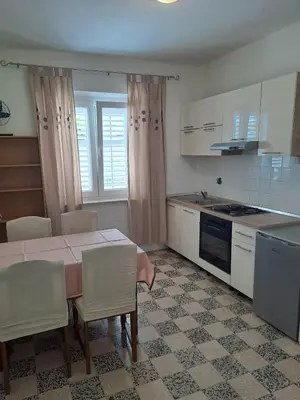 Kuhinja ili čajna kuhinja u objektu Apartments with parking space Brela, Makarska - 18495