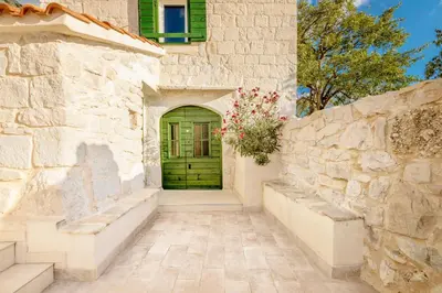 Tlocrt objekta Old Stone House GP